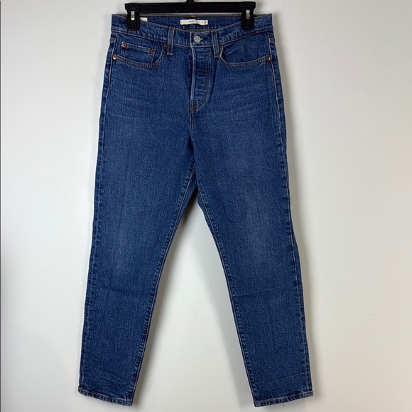 Levi's Women's Wedgie Jeans Size 28 - Picture 2 of 9